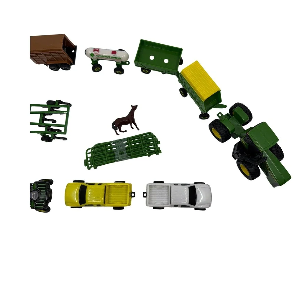John Deere Ertl Farm Toys Tractor‎ Truck Trailer and more 15 Pieces Parts/Repair